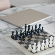 Marmeren schaakspel black & white