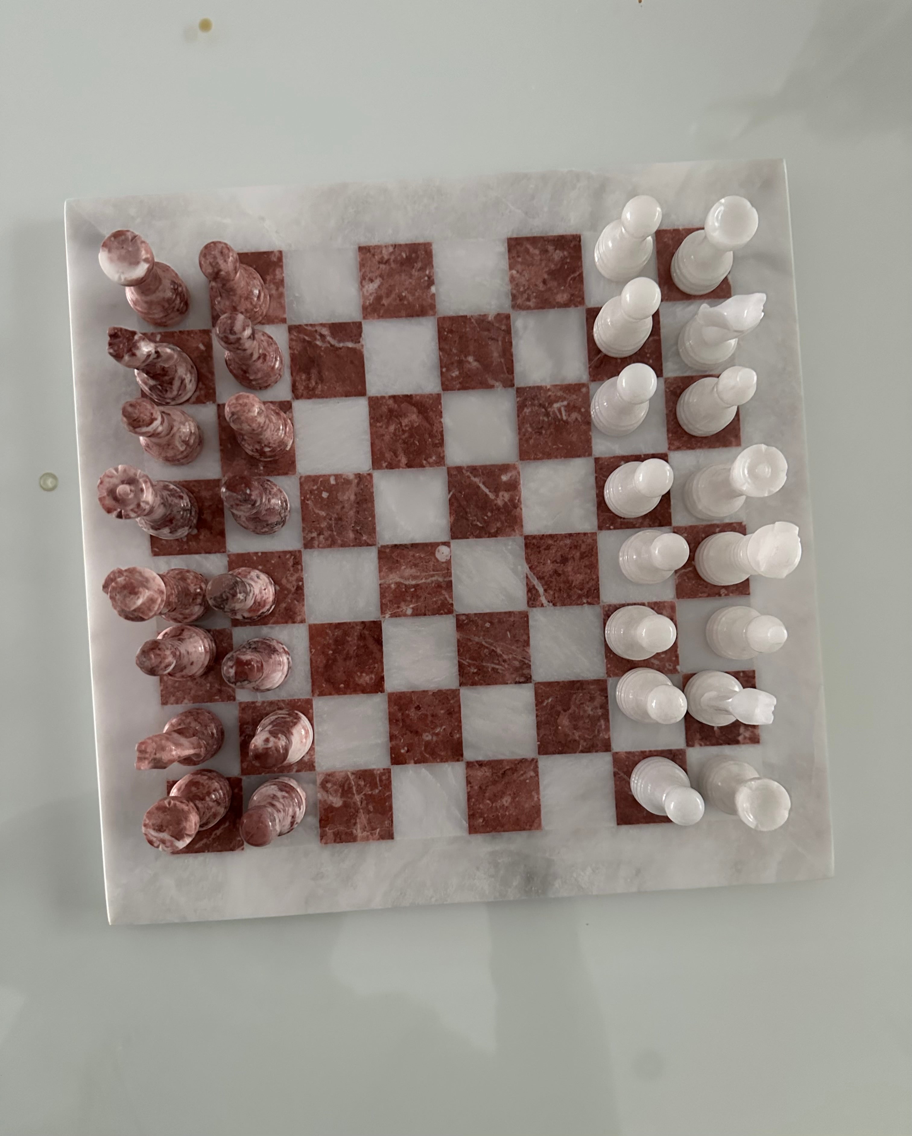 Ravendi Rosé Chess Set